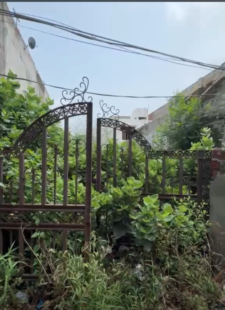 200 Gajj Premium Residential Plot for Sale